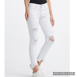 Venus Jeans Skinny Fray Hem Cropped Distressed White Ripped Midrise 10